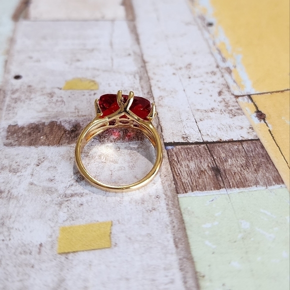 Ladies ring. - Picture 4 of 9